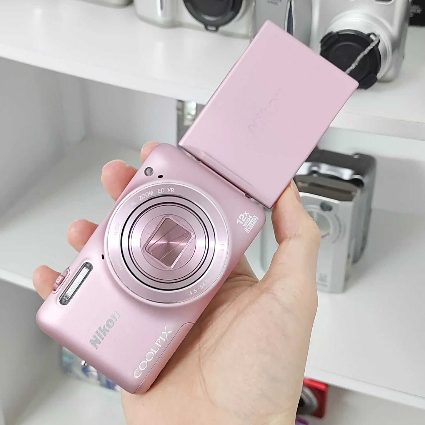 Nikon Coolpix S6600 16 MP 12x Optical Zoom Compact Digital Camera English