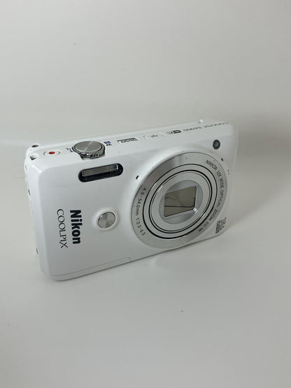 Nikon COOLPIX S6900 Digital Camera Optical Zoom TESTED WORKS SN21004306 JAPAN